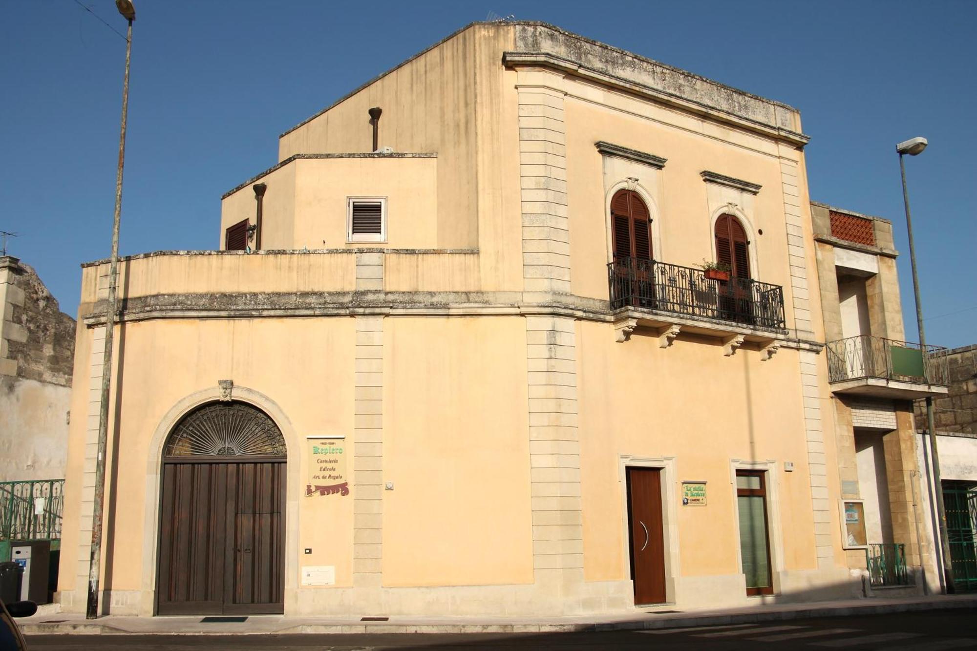 La Stella Di Keplero Hotel Cannole Exterior photo